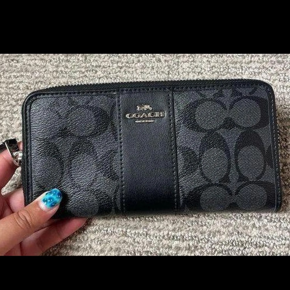 Coach signature wallet